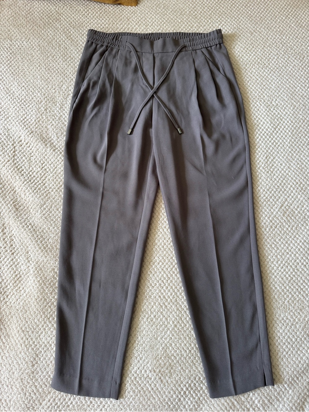RW & Co Gray Tapered Trousers with Drawstring Waist - Size S NWOT